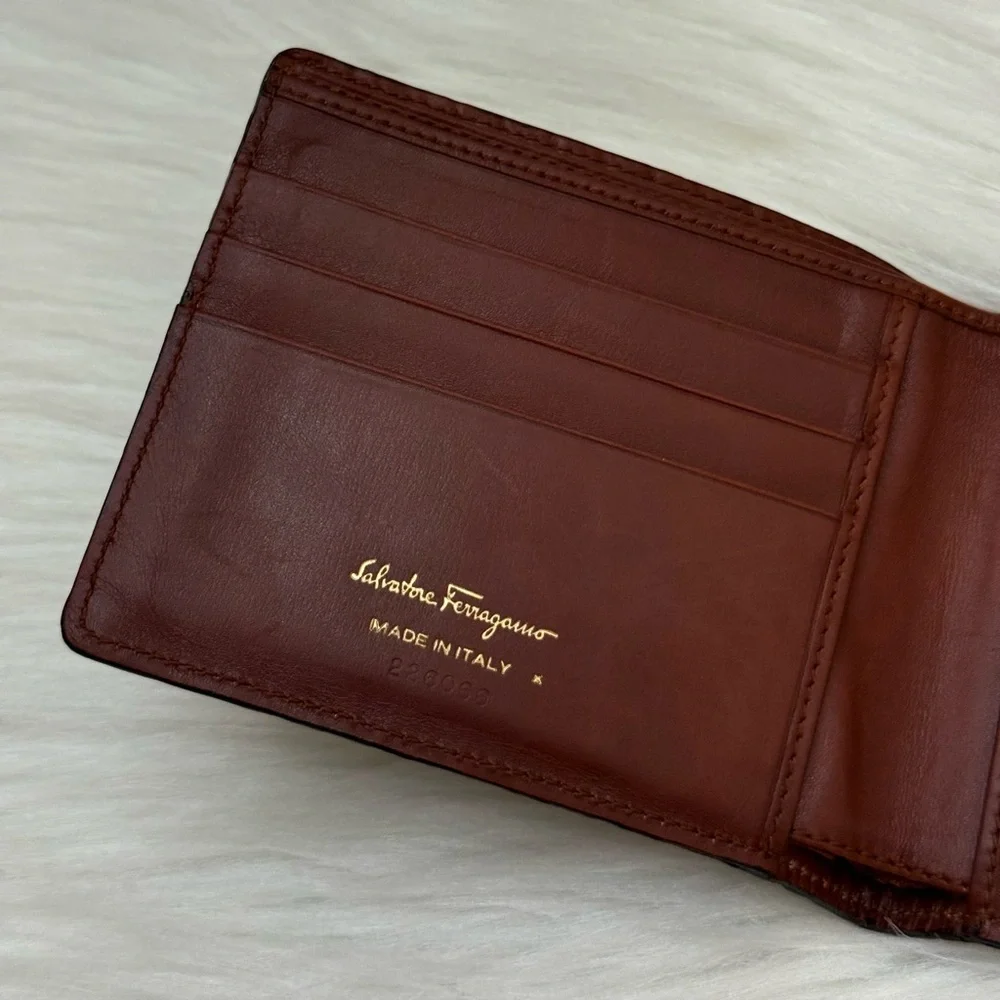 SALVATORE FERRAGAMO - BROWN WOVEN LEATHER BI-FOLD WALLET
